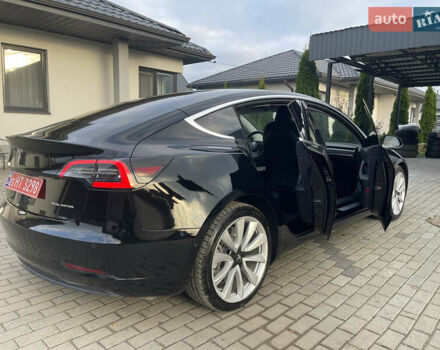 Чорний Тесла Модель 3, об'ємом двигуна 0 л та пробігом 156 тис. км за 16800 $, фото 15 на Automoto.ua