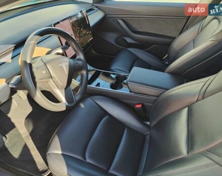 Чорний Тесла Модель 3, об'ємом двигуна 0 л та пробігом 110 тис. км за 16700 $, фото 11 на Automoto.ua