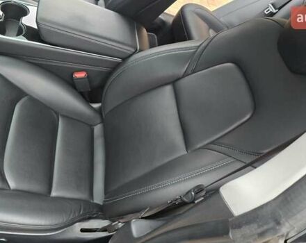 Чорний Тесла Модель 3, об'ємом двигуна 0 л та пробігом 103 тис. км за 19000 $, фото 15 на Automoto.ua