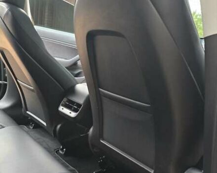 Чорний Тесла Модель 3, об'ємом двигуна 0 л та пробігом 103 тис. км за 19000 $, фото 17 на Automoto.ua