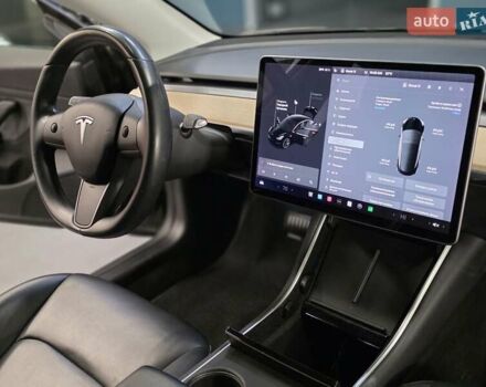 Чорний Тесла Модель 3, об'ємом двигуна 0 л та пробігом 140 тис. км за 14800 $, фото 12 на Automoto.ua