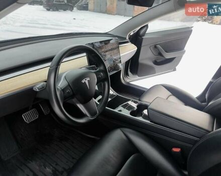 Чорний Тесла Модель 3, об'ємом двигуна 0 л та пробігом 95 тис. км за 17800 $, фото 14 на Automoto.ua