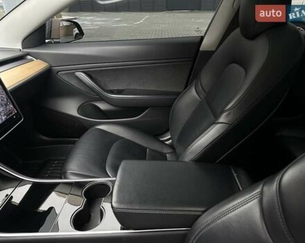 Черный Тесла Модель 3, объемом двигателя 0 л и пробегом 114 тыс. км за 16750 $, фото 35 на Automoto.ua