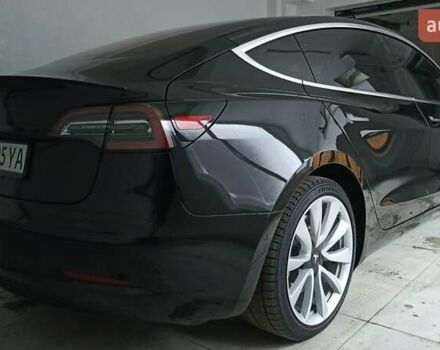 Тесла Модель 3 2018 у Умани на Automoto.ua Чорний Тесла Модель 3, об'ємом двигуна 0 л та пробігом 201 тис. км за 19000 $, фото 86 на Automoto.ua