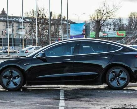 Тесла Модель 3 2018 в Рахове на Automoto.ua Черный Тесла Модель 3, объемом двигателя 0 л и пробегом 93 тыс. км за 14500 $, фото 7 на Automoto.ua