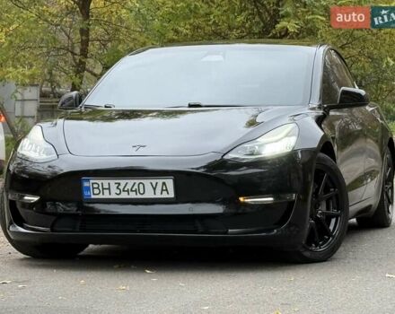 Черный Тесла Модель 3, объемом двигателя 0 л и пробегом 102 тыс. км за 18900 $, фото 1 на Automoto.ua