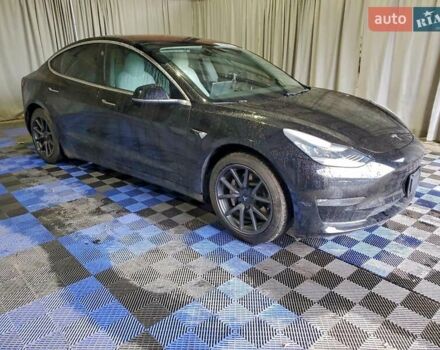 Черный Тесла Модель 3, объемом двигателя 0 л и пробегом 75 тыс. км за 5400 $, фото 3 на Automoto.ua