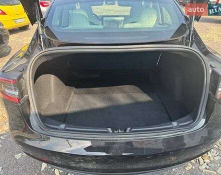 Чорний Тесла Модель 3, об'ємом двигуна 0 л та пробігом 160 тис. км за 17900 $, фото 13 на Automoto.ua