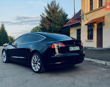 Чорний Тесла Модель 3, об'ємом двигуна 0 л та пробігом 96 тис. км за 18600 $, фото 2 на Automoto.ua