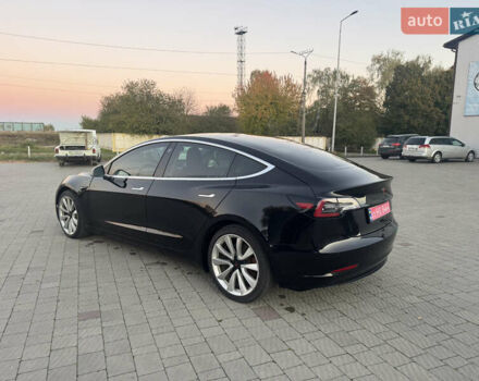 Чорний Тесла Модель 3, об'ємом двигуна 0 л та пробігом 160 тис. км за 14800 $, фото 16 на Automoto.ua