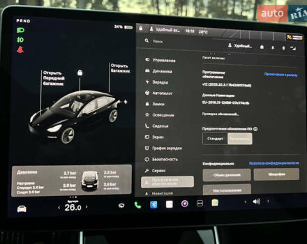 Черный Тесла Модель 3, объемом двигателя 0 л и пробегом 90 тыс. км за 17500 $, фото 18 на Automoto.ua