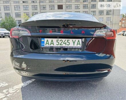Чорний Тесла Модель 3, об'ємом двигуна 0 л та пробігом 65 тис. км за 18500 $, фото 6 на Automoto.ua