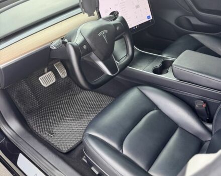 Тесла Модель 3 2018 в Днепре (Днепропетровске) на Automoto.ua Черный Тесла Модель 3, объемом двигателя 0 л и пробегом 135 тыс. км за 18200 $, фото 13 на Automoto.ua