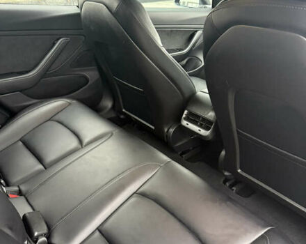 Черный Тесла Модель 3, объемом двигателя 0 л и пробегом 130 тыс. км за 15100 $, фото 24 на Automoto.ua