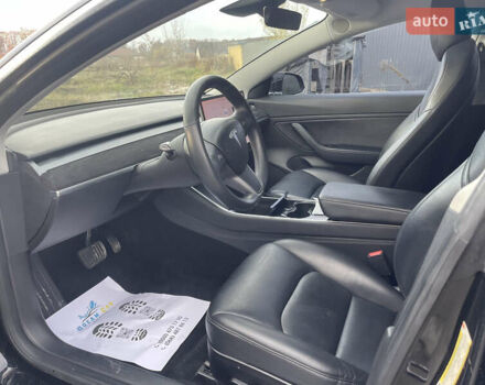Чорний Тесла Модель 3, об'ємом двигуна 0 л та пробігом 156 тис. км за 16800 $, фото 22 на Automoto.ua