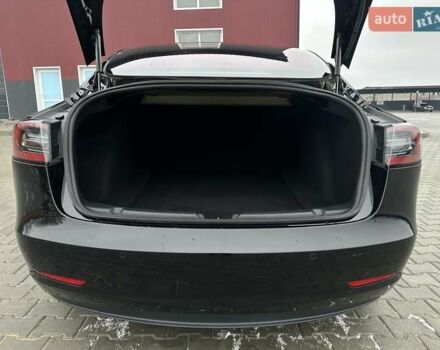 Черный Тесла Модель 3, объемом двигателя 0 л и пробегом 114 тыс. км за 16750 $, фото 46 на Automoto.ua