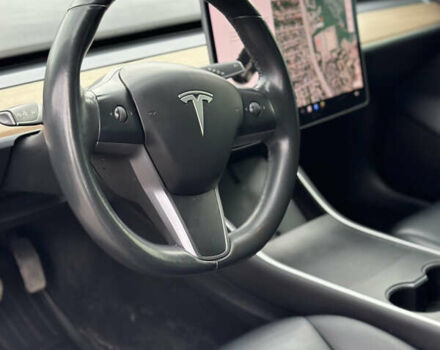 Тесла Модель 3 2018 у Харкові на Automoto.ua Чорний Тесла Модель 3, об'ємом двигуна 0 л та пробігом 107 тис. км за 24500 $, фото 16 на Automoto.ua