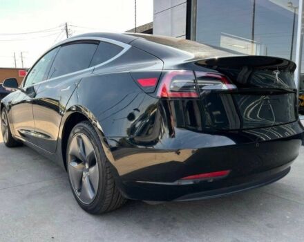 Чорний Тесла Модель 3, об'ємом двигуна 0 л та пробігом 49 тис. км за 5100 $, фото 5 на Automoto.ua