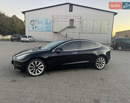 Чорний Тесла Модель 3, об'ємом двигуна 0 л та пробігом 160 тис. км за 14800 $, фото 13 на Automoto.ua