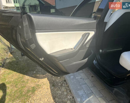 Чорний Тесла Модель 3, об'ємом двигуна 0 л та пробігом 103 тис. км за 16500 $, фото 87 на Automoto.ua