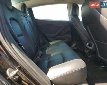 Чорний Тесла Модель 3, об'ємом двигуна 0 л та пробігом 70 тис. км за 5500 $, фото 9 на Automoto.ua