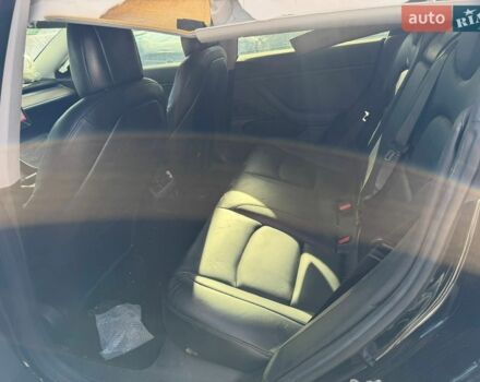 Чорний Тесла Модель 3, об'ємом двигуна 0 л та пробігом 250 тис. км за 9950 $, фото 9 на Automoto.ua