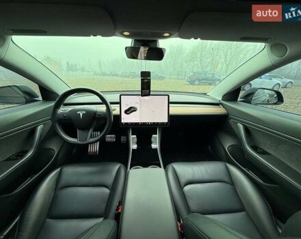 Черный Тесла Модель 3, объемом двигателя 0 л и пробегом 73 тыс. км за 17999 $, фото 12 на Automoto.ua