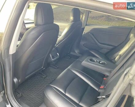 Черный Тесла Модель 3, объемом двигателя 0 л и пробегом 160 тыс. км за 16500 $, фото 58 на Automoto.ua