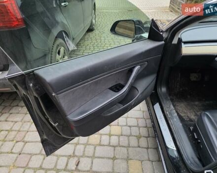 Черный Тесла Модель 3, объемом двигателя 0 л и пробегом 142 тыс. км за 14800 $, фото 4 на Automoto.ua