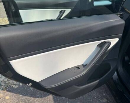 Чорний Тесла Модель 3, об'ємом двигуна 0 л та пробігом 160 тис. км за 17900 $, фото 20 на Automoto.ua