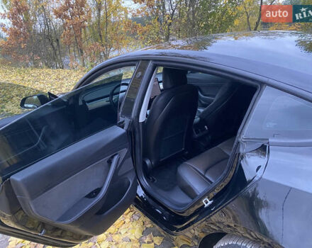 Тесла Модель 3 2018 в Виннице на Automoto.ua Черный Тесла Модель 3, объемом двигателя 0 л и пробегом 95 тыс. км за 16500 $, фото 11 на Automoto.ua