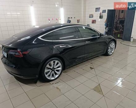 Тесла Модель 3 2018 у Умани на Automoto.ua Чорний Тесла Модель 3, об'ємом двигуна 0 л та пробігом 201 тис. км за 19000 $, фото 70 на Automoto.ua