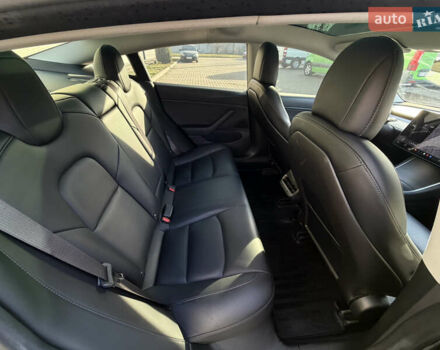 Черный Тесла Модель 3, объемом двигателя 0 л и пробегом 85 тыс. км за 16500 $, фото 5 на Automoto.ua