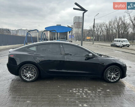 Чорний Тесла Модель 3, об'ємом двигуна 0 л та пробігом 175 тис. км за 17000 $, фото 1 на Automoto.ua