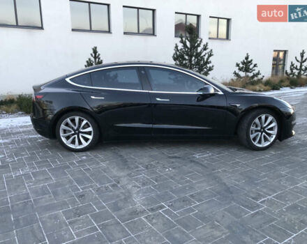 Черный Тесла Модель 3, объемом двигателя 0 л и пробегом 160 тыс. км за 14500 $, фото 3 на Automoto.ua