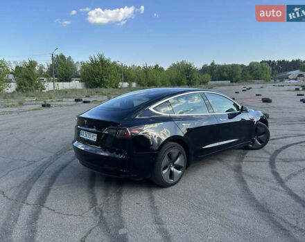 Черный Тесла Модель 3, объемом двигателя 0 л и пробегом 141 тыс. км за 18888 $, фото 4 на Automoto.ua