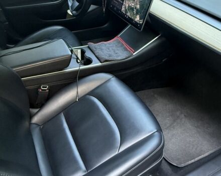 Черный Тесла Модель 3, объемом двигателя 0 л и пробегом 120 тыс. км за 18000 $, фото 3 на Automoto.ua