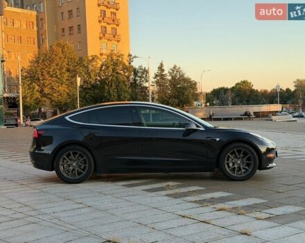 Черный Тесла Модель 3, объемом двигателя 0 л и пробегом 200 тыс. км за 14999 $, фото 5 на Automoto.ua