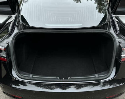 Чорний Тесла Модель 3, об'ємом двигуна 0 л та пробігом 187 тис. км за 17000 $, фото 22 на Automoto.ua