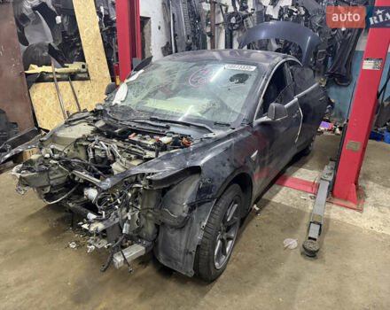 Черный Тесла Модель 3, объемом двигателя 0 л и пробегом 219 тыс. км за 9500 $, фото 13 на Automoto.ua