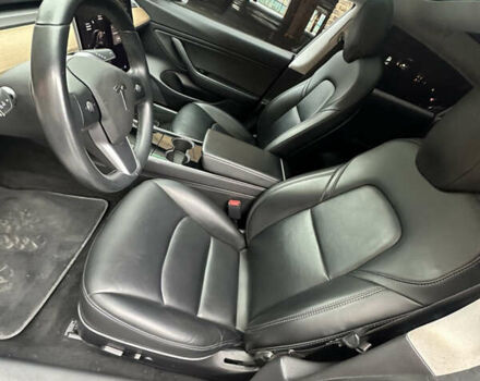 Чорний Тесла Модель 3, об'ємом двигуна 0 л та пробігом 85 тис. км за 17500 $, фото 1 на Automoto.ua