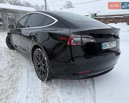 Чорний Тесла Модель 3, об'ємом двигуна 0 л та пробігом 211 тис. км за 14500 $, фото 2 на Automoto.ua