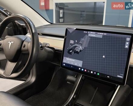 Чорний Тесла Модель 3, об'ємом двигуна 0 л та пробігом 140 тис. км за 14800 $, фото 3 на Automoto.ua