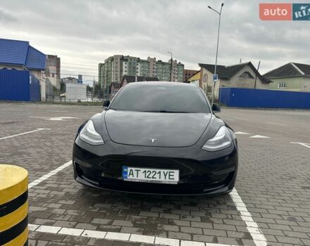 Черный Тесла Модель 3, объемом двигателя 0 л и пробегом 129 тыс. км за 15300 $, фото 1 на Automoto.ua
