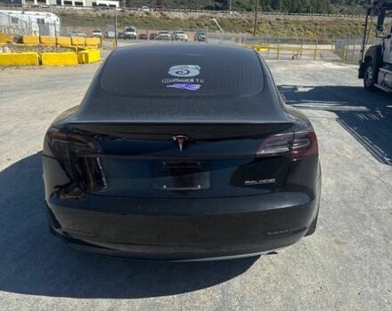 Чорний Тесла Модель 3, об'ємом двигуна 0 л та пробігом 375 тис. км за 12300 $, фото 4 на Automoto.ua