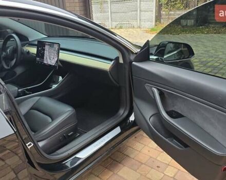 Чорний Тесла Модель 3, об'ємом двигуна 0 л та пробігом 103 тис. км за 19000 $, фото 10 на Automoto.ua