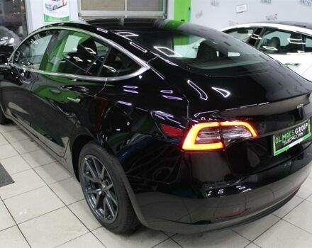 Чорний Тесла Модель 3, об'ємом двигуна 0 л та пробігом 2 тис. км за 75000 $, фото 6 на Automoto.ua