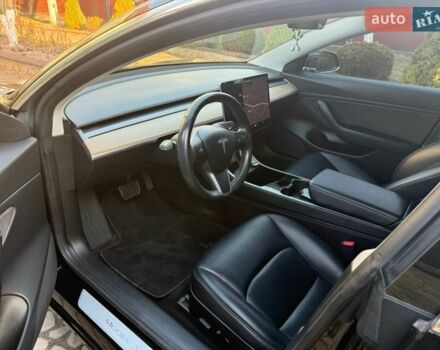 Чорний Тесла Модель 3, об'ємом двигуна 0 л та пробігом 128 тис. км за 14700 $, фото 10 на Automoto.ua