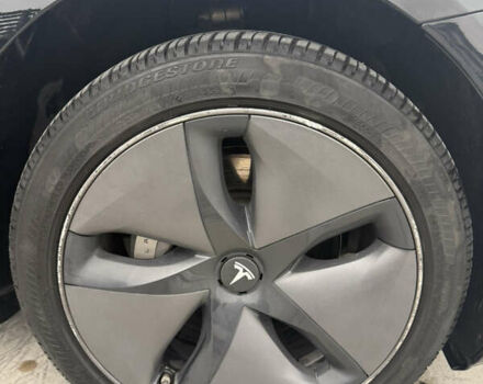 Черный Тесла Модель 3, объемом двигателя 0 л и пробегом 130 тыс. км за 15100 $, фото 44 на Automoto.ua