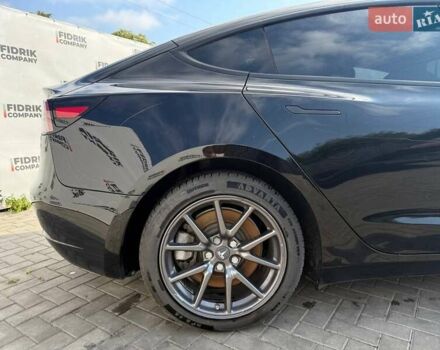 Тесла Модель 3 2018 в Луцке на Automoto.ua Черный Тесла Модель 3, объемом двигателя 0 л и пробегом 220 тыс. км за 13300 $, фото 11 на Automoto.ua